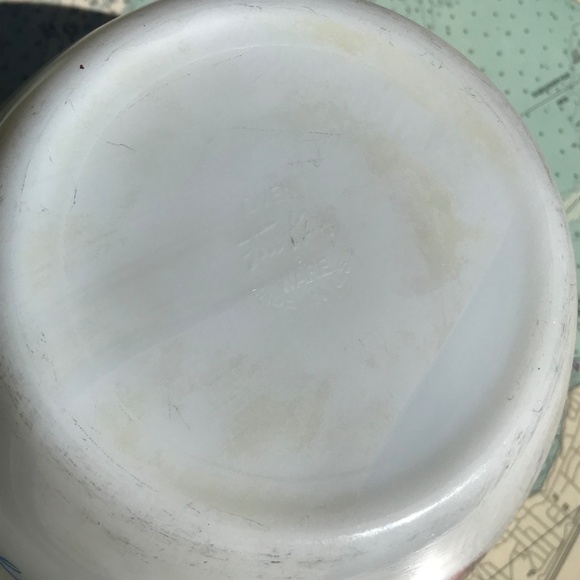 Fire King Apple & Cherries Mixing Bowl - Picture 10 of 10